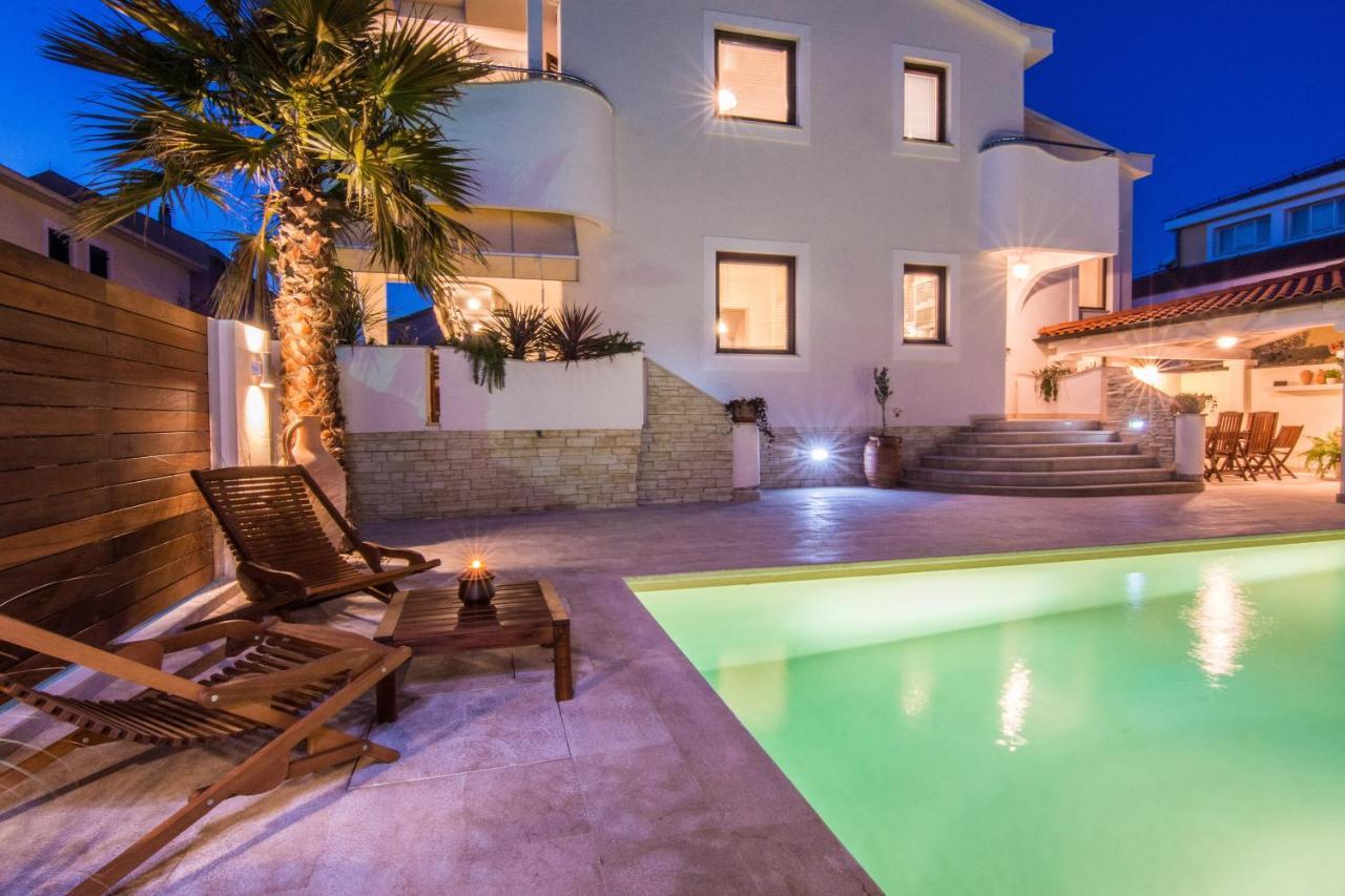 Apartments "Villa Antisin" With Heated Pool Zadar Exterior photo